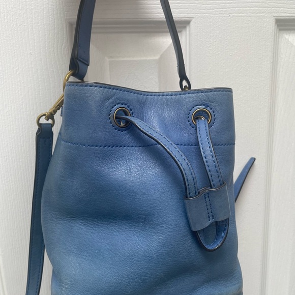 Tory Burch peacock blue leather bucket bag - Picture 6 of 7